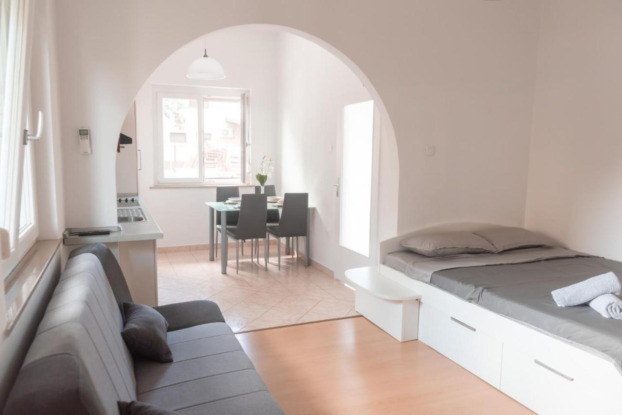 Studio Enig Izola Exteriör bild